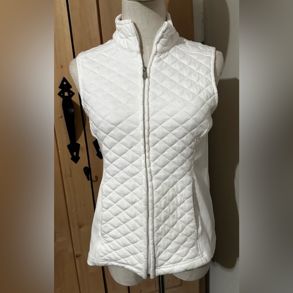 Women s Croft Barrow Classic Quilted White Vest - Picture 6 of 7